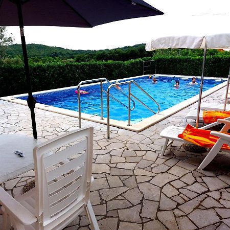 Apartments Baksa Канфанар Екстериор снимка