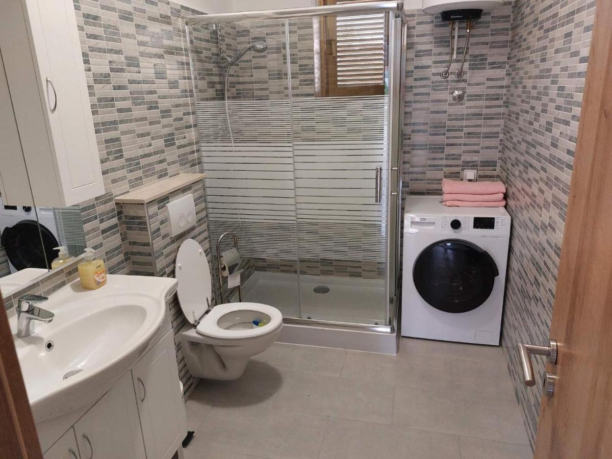 Apartments Baksa Канфанар Екстериор снимка