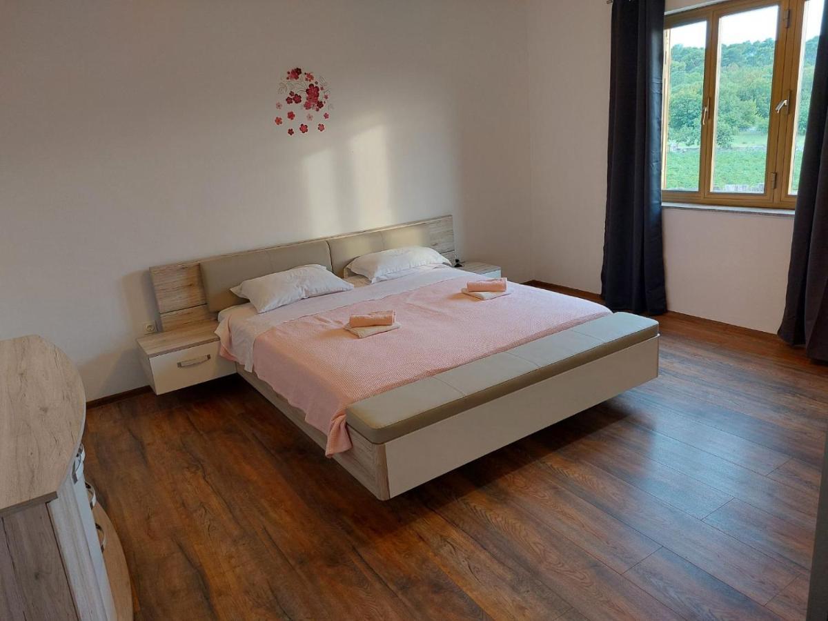 Apartments Baksa Канфанар Екстериор снимка